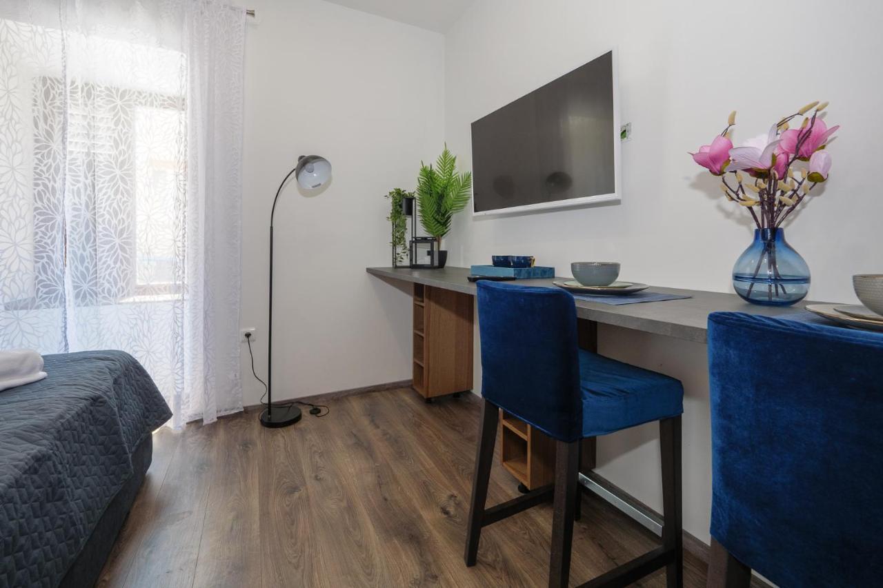Arena Delight Studio Apartments Pula Extérieur photo