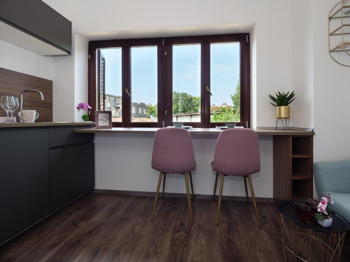 Arena Delight Studio Apartments Pula Extérieur photo
