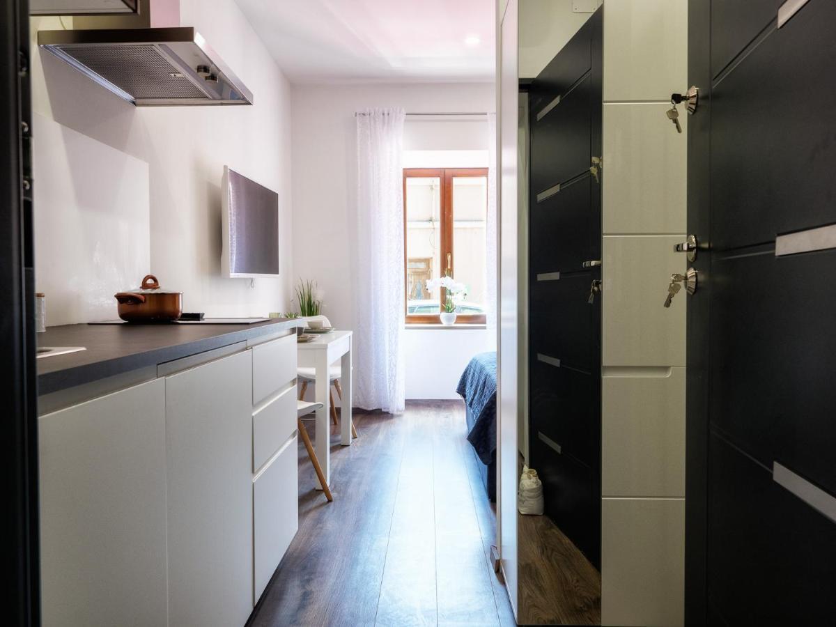 Arena Delight Studio Apartments Pula Extérieur photo